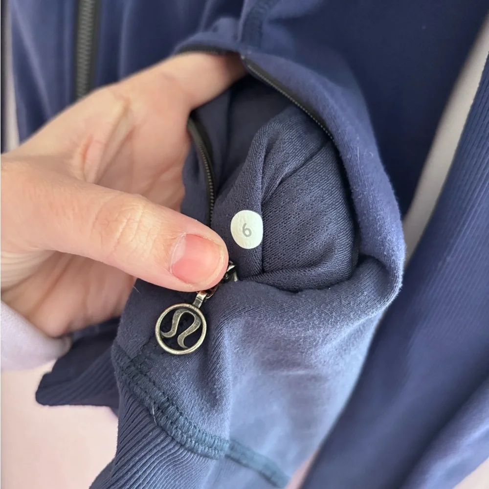 Lululemon |‎ Bhakti Yoga Jacket in navy